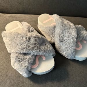 TOMS Wonens Susie Eva Mid Grey Faux Fur Slipper Size 8
